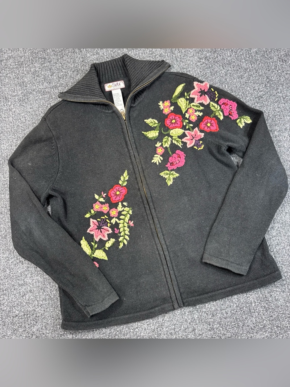Vintage 2003 Tiara International Black Floral Embroidered Full Zip Y2K Sweater M